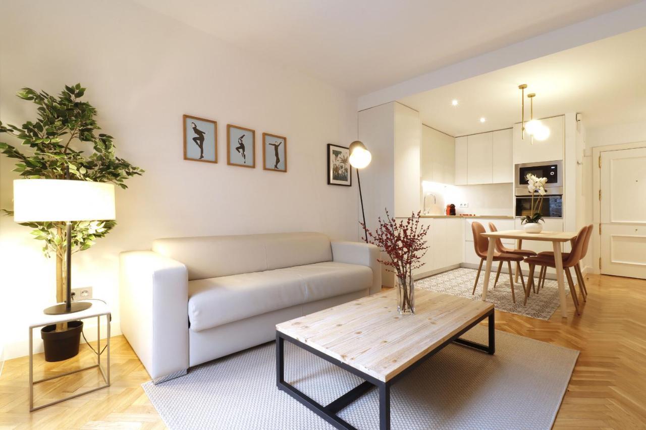 Appartement Royal Madrid Extérieur photo