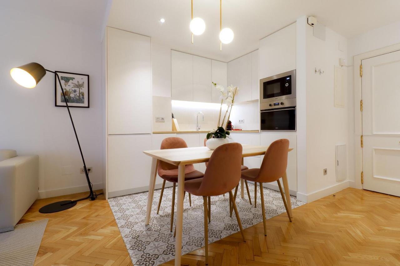 Appartement Royal Madrid Extérieur photo